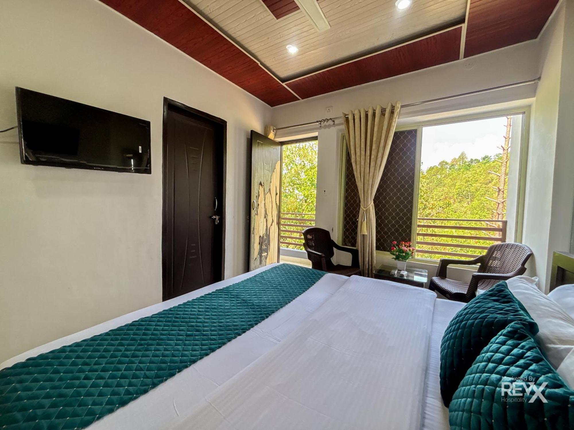 Hotel Prince Valley Lansdowne Kültér fotó